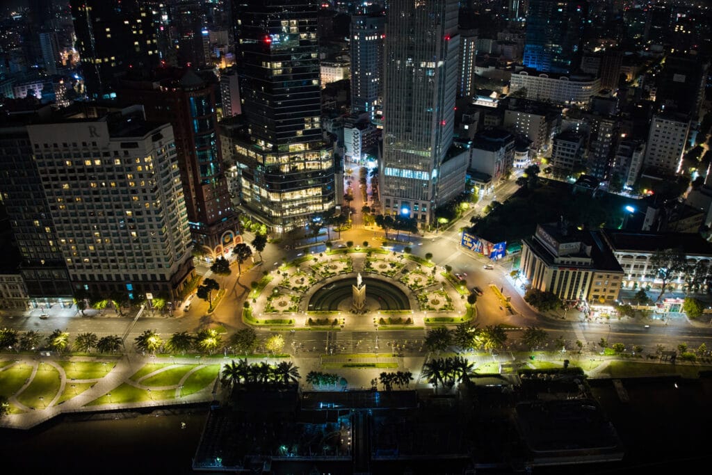 quay phim chup anh su kien hcmc marathon 2025