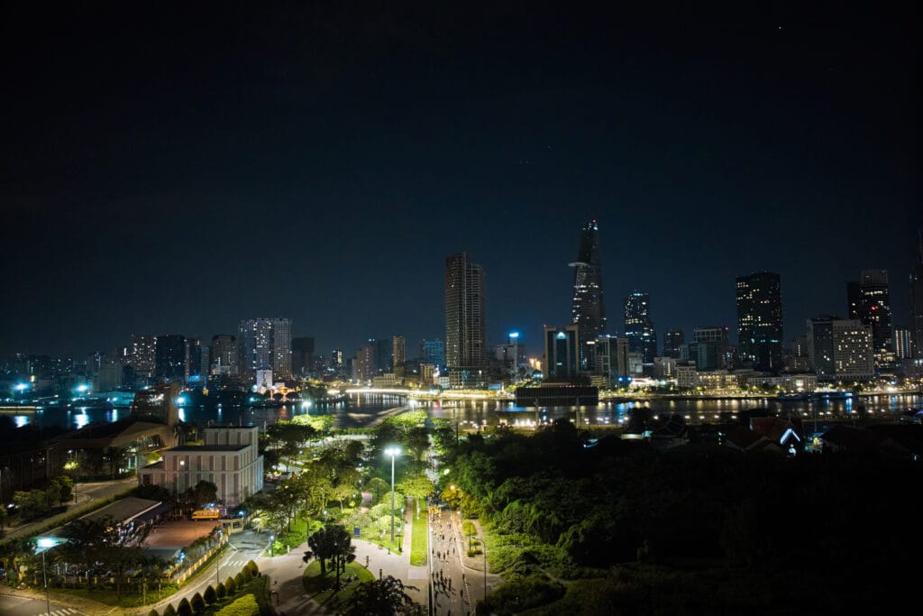 quay phim chup anh su kien hcmc marathon 2025