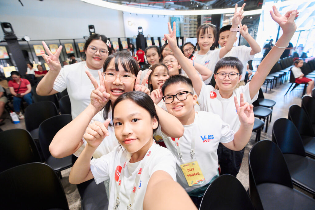 chụp ảnh sự kiện Vietnam English Championship 2026 - VUS